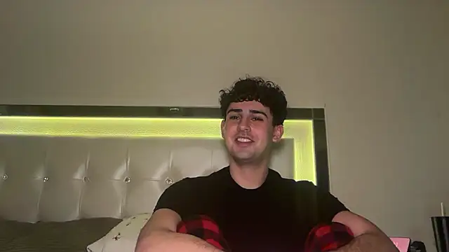 Persian Papi online show from January 8, 2026, 2:12 pm