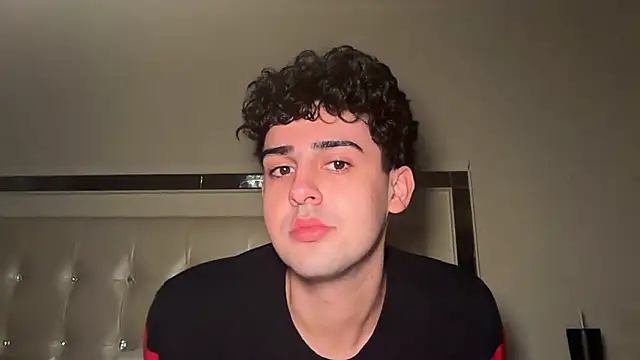 Persian Papi online show from January 9, 2026, 7:37 am