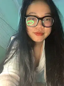 Snapshot of Leeeiu chatting on January 9, 2026, 12:56 pm Leeeiu online show from January 9, 2026, 12:56 pm