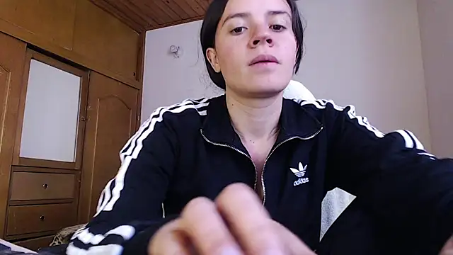 Shanel Lozano online show from March 25, 2026, 8:52 pm