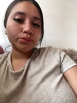 Veronica Wins  online show from March 6, 2026, 7:31 pm