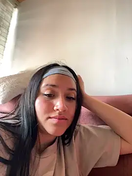 Snapshot of Veronica_Wins_ chatting on February 16, 2026, 6:28 pm Veronica Wins online show from February 16, 2026, 6:28 pm