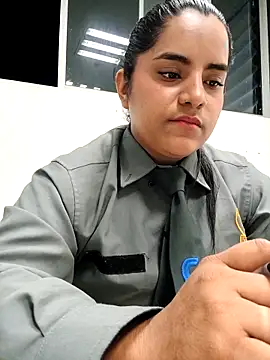 Isabel 3 online show from March 30, 2026, 11:28 pm