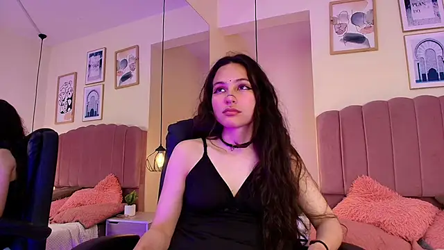 Hanabie  online show from February 12, 2026, 3:28 am