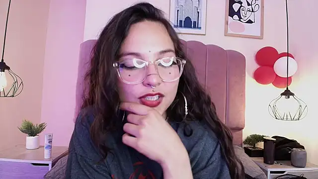 Hanabie  online show from April 11, 2026, 7:45 am