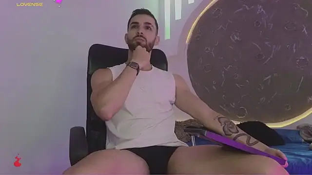 Apolo lux1 online show from March 18, 2026, 9:26 pm