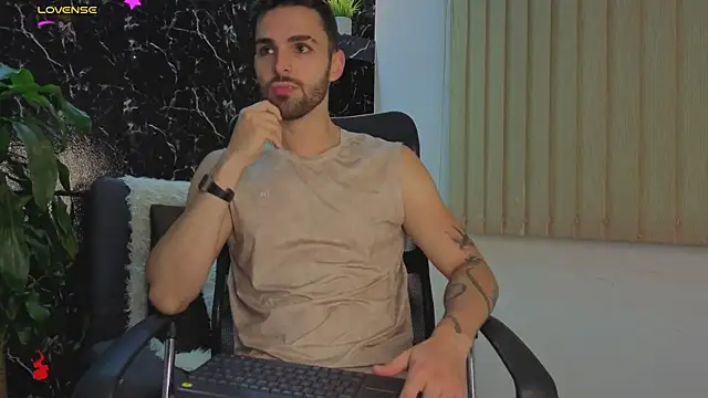 Apolo lux1 online show from January 17, 2026, 2:37 am