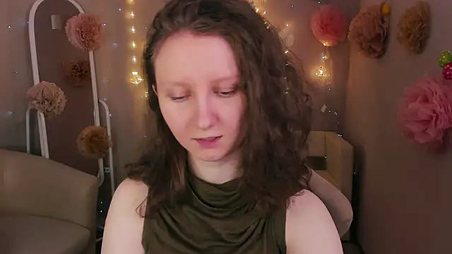 SunshineBlaze online show from April 18, 2026, 5:43 am