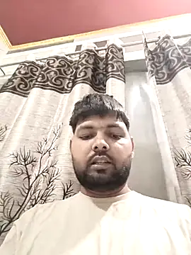 Pulkeet1433 online show from April 8, 2026, 8:32 pm