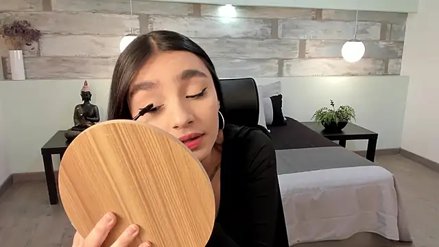 Abriil cutee online show from March 22, 2026, 5:47 pm