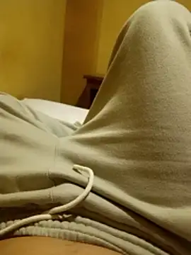 fernandezdan online show from April 19, 2026, 6:47 am