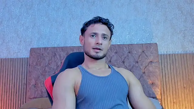 Adonys Lewis  online show from January 14, 2026, 5:44 am