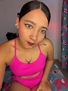 Carita traviesa4 online show from April 15, 2026, 2:39 am