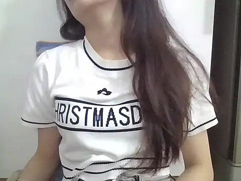 berry alma06 online show from April 15, 2026, 1:37 pm