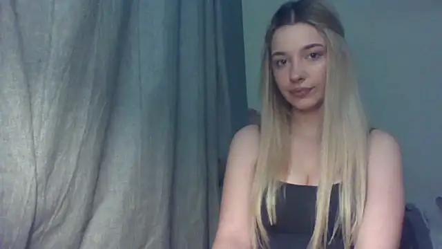 Snapshot of EvelineMagnetic chatting on February 2, 2026, 3:22 pm EvelineMagnetic online show from February 2, 2026, 3:22 pm