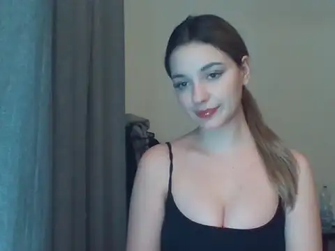 Snapshot of EvelineMagnetic chatting on March 17, 2026, 9:18 pm EvelineMagnetic online show from March 17, 2026, 9:18 pm