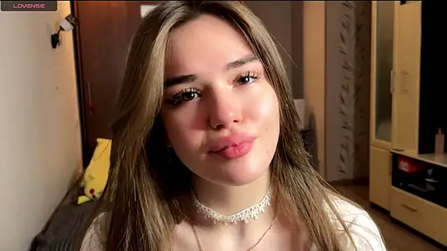 LubaSeirers online show from April 15, 2026, 3:27 pm