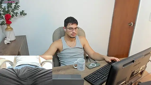 Snapshot of Jay_Grip chatting on February 5, 2026, 1:29 pm Jay Grip online show from February 5, 2026, 1:29 pm