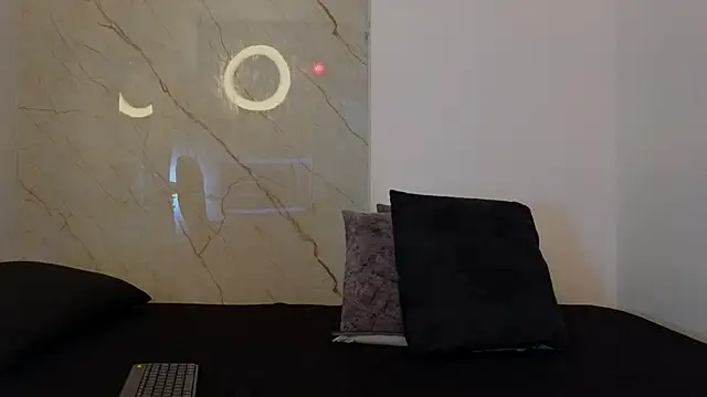 Snapshot of Laura_Miller1 chatting on February 14, 2026, 8:31 pm Laura Miller1 online show from February 14, 2026, 8:31 pm