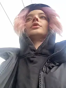 aka Blonde online show from March 8, 2026, 10:51 am