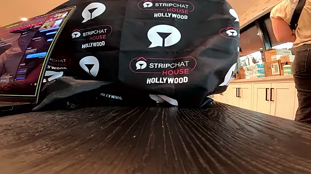 hollyrandall online show from February 24, 2026, 1:17 am