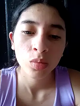 Snapshot of honeyhotgirl19 chatting on February 6, 2026, 8:16 pm honeyhotgirl19 online show from February 6, 2026, 8:16 pm