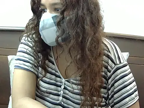 Snapshot of AngelAnaya018 chatting on January 13, 2026, 4:44 pm AngelAnaya018 online show from January 13, 2026, 4:44 pm