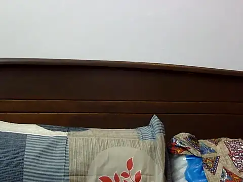 Snapshot of AngelAnaya018 chatting on January 14, 2026, 6:44 pm AngelAnaya018 online show from January 14, 2026, 6:44 pm