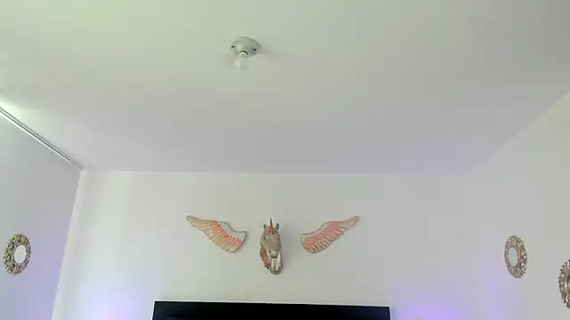 Natalye 23 online show from April 23, 2026, 5:58 pm