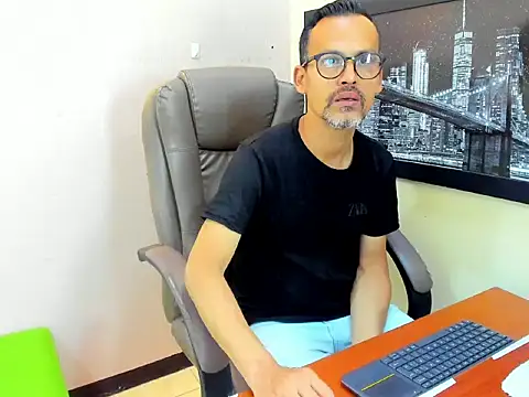 Oswalldo   online show from March 12, 2026, 11:14 am