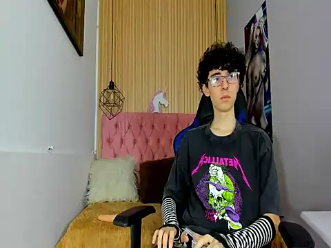 Syriussz online show from February 7, 2026, 7:22 pm