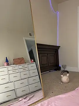 blondebunny999 999 online show from April 18, 2026, 10:43 pm