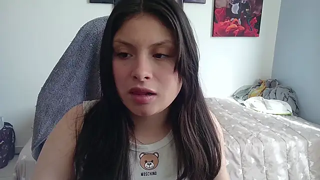 yessica gomez01 online show from January 10, 2026, 2:01 pm