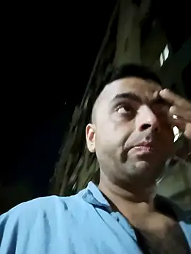 ashleellaunda7582 online show from March 31, 2026, 4:53 pm