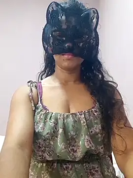 cutehotwife online show from March 29, 2026, 5:25 pm