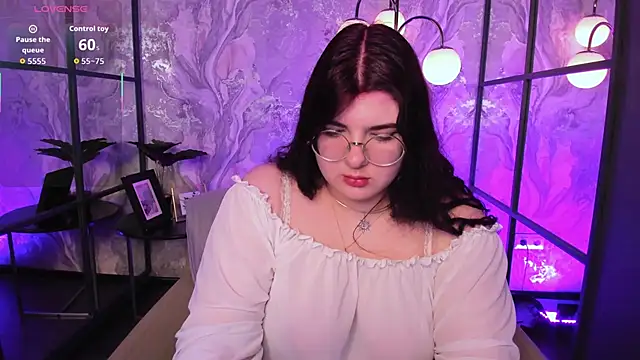 Siena aa online show from March 7, 2026, 10:04 pm