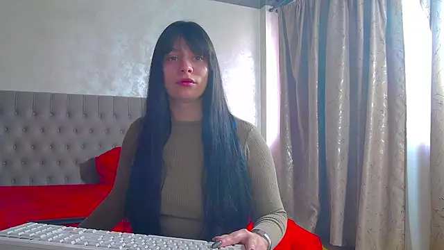 MaddyAllure online show from February 26, 2026, 1:33 pm