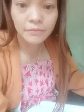 jjennyyy online show from April 29, 2026, 2:38 am