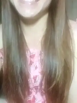 jjennyyy online show from April 28, 2026, 1:37 pm