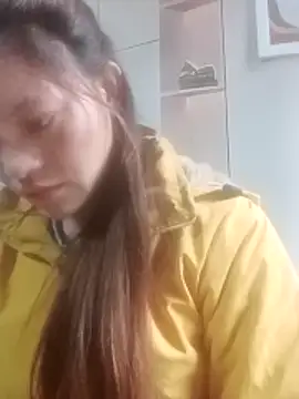 jjennyyy online show from May 3, 2026, 2:49 am