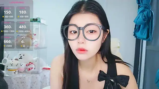 -XiaoYu-777 online show from April 10, 2026, 9:05 am