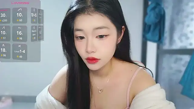 Snapshot of -XiaoYu-777 chatting on February 3, 2026, 6:40 am -XiaoYu-777 online show from February 3, 2026, 6:40 am