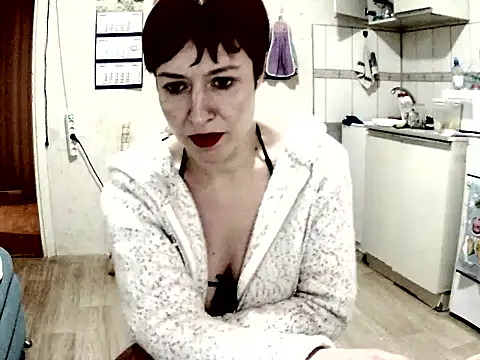 Fruittellalove online show from February 2, 2026, 1:10 pm