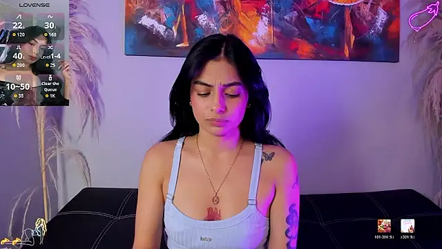 lilith petit  online show from February 26, 2026, 1:33 pm