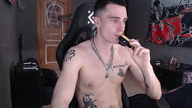 Snapshot of Jack_loveeee chatting on May 5, 2026, 7:11 am Jack loveeee online show from May 5, 2026, 7:11 am
