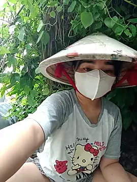 EnzxMoon02 online show from May 31, 2026, 5:24 am