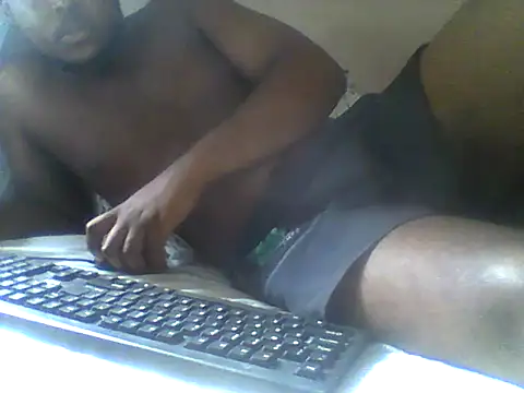 handsomeguy02 online show from April 1, 2026, 12:50 pm