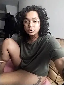 Snapshot of therealsun8 chatting on February 1, 2026, 6:55 am therealsun8 online show from February 1, 2026, 6:55 am