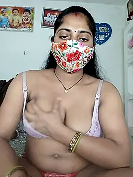 Snapshot of Angel_eyes00 chatting on April 1, 2026, 3:31 pm Angel eyes00 online show from April 1, 2026, 3:31 pm