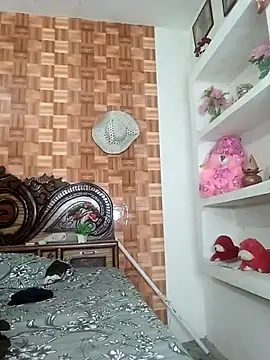 Snapshot of Angel_eyes00 chatting on April 12, 2026, 7:44 am Angel eyes00 online show from April 12, 2026, 7:44 am